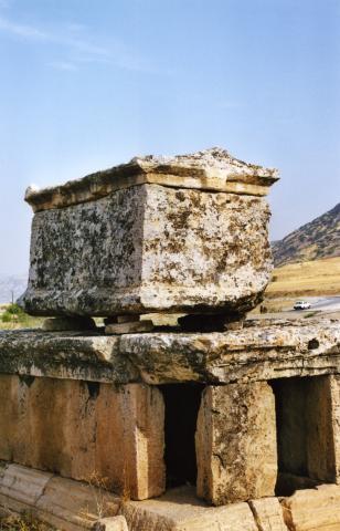 image Necrópolis de Hierápolis, Pamukkale, Turquía