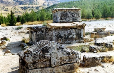 image Necrópolis de Hierápolis, Pamukkale, Turquía