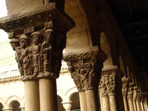 image Capiteles del claustro de la Catedral de Tudela, Navarra