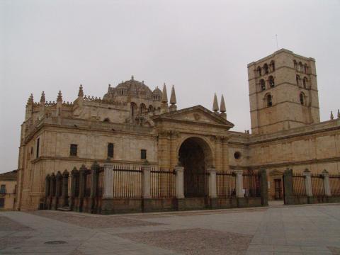 image Vista general de la Catedral de Zamora