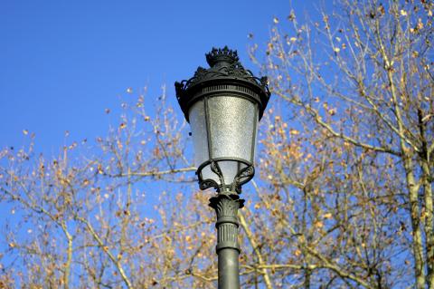 image Farola en Plaza de Oriente, Madrid