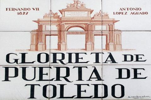 image Indicativo de Glorieta de la Puerta de Toledo, Madrid