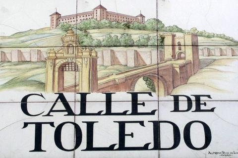 image Indicativo de calle de Toledo, Madrid