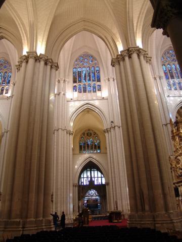 image Interior de la Catedral de Toledo