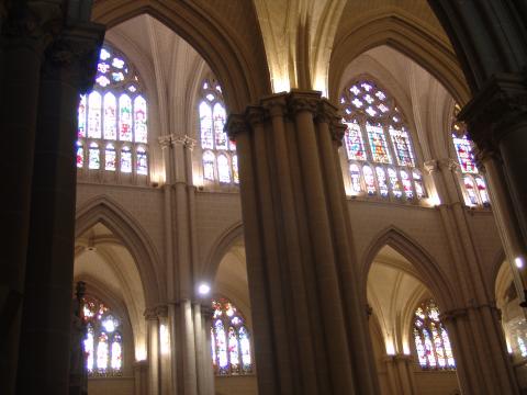 image Interior de la Catedral de Toledo
