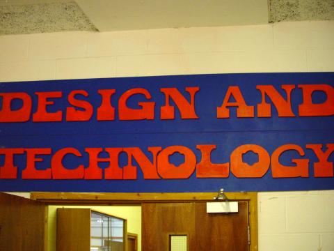 image Entrada a clase de tecnología y diseño