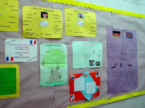 image Exposición de trabajos de idiomas