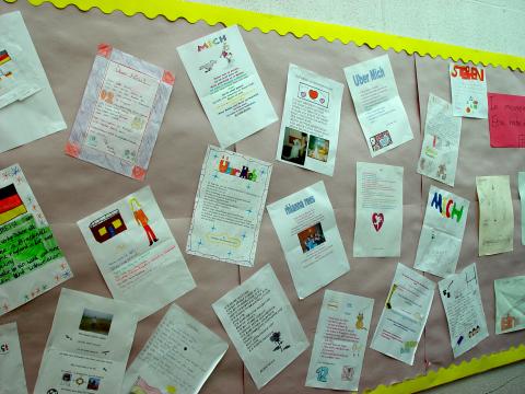 image Exposición de trabajos de idiomas