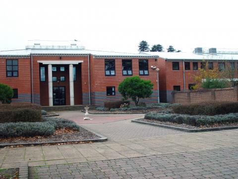 image Entrada a colegio