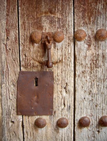 image Detalle de herraje de puerta