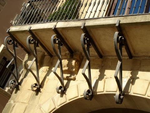 image Contrafuertes de balcón