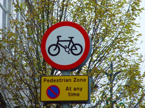 image Señal de tráfico