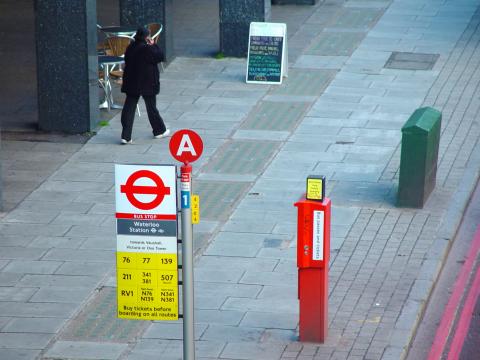 image Parada de autobús