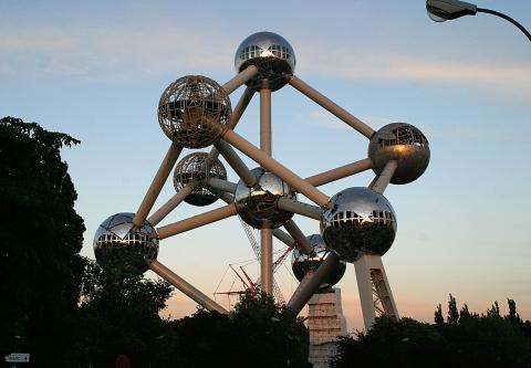 image El Atomium (en restauración), Bruselas, Bélgica