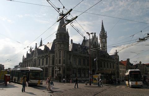 image Plaza Korenmarkt, Gante, Bélgica