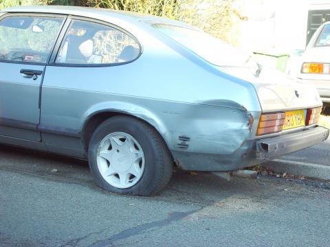 image Neumático pinchado