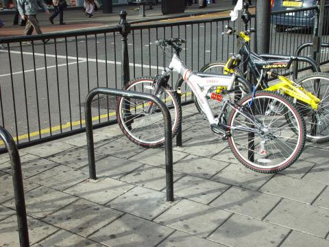 image Zona de estacionamiento de bicicletas