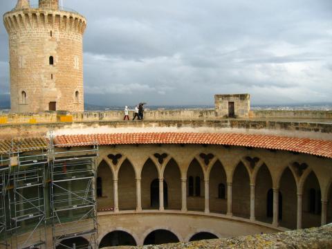 image Interior del castillo de Bellver, Mallorca, Islas Baleares