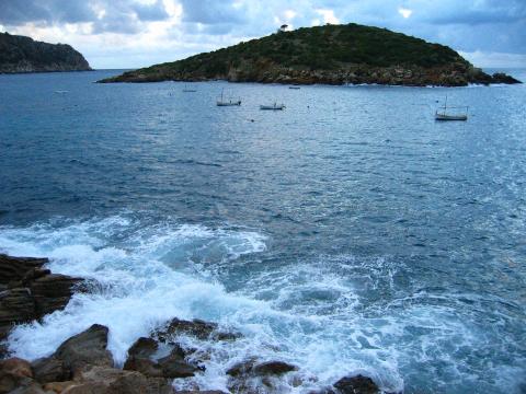 image Isla Es Pantaleu desde Sant Elm, Mallorca, Islas Baleares