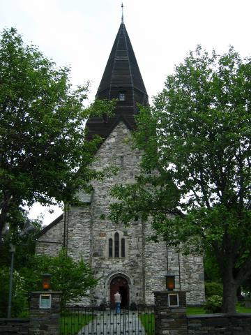 image Iglesia de San Miguel o Vangskyrkja, Voss, Noruega