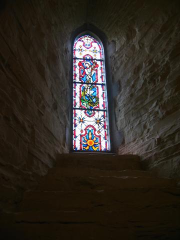 image Vidrieras medievales de la Vangskyrkja, Noruega