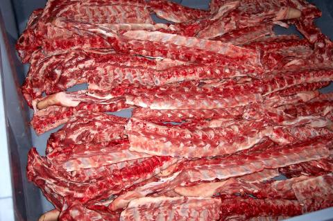 image Cubeta llena de espinazos