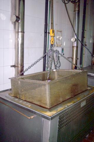 image Freidora industrial descendiendo