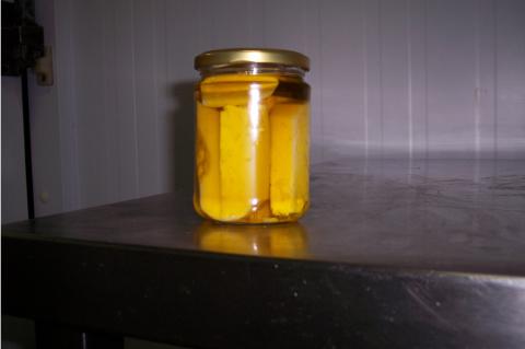 image Conserva de queso en aceite
