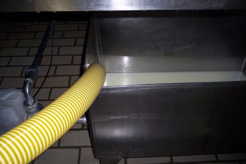 image Salida suero de tanque de enfriamiento