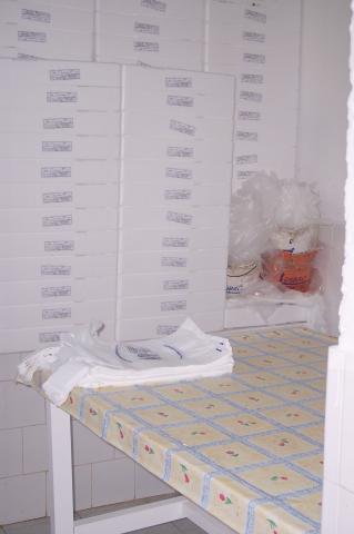 image Mesa para el envasado de peces en una piscifactoría