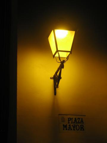 image Farola de la Plaza Mayor de Cuenca