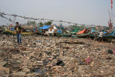 image Viviendas en el embarcadero, Jakarta, Indonesia
