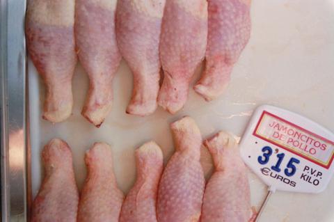 image Muslos de pollo frescos