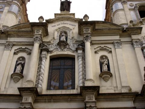 image Fachada de una iglesia del Barrio de San Telmo, Buenos Aires, Argentina
