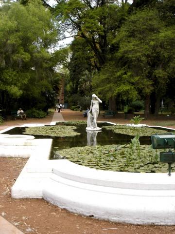 image Fuente del Jardín Botánico de Buenos Aires, Argentina