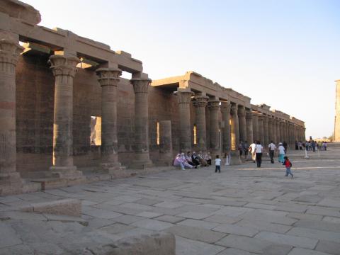 image Columnata del Templo de Isis, Philae, Egipto