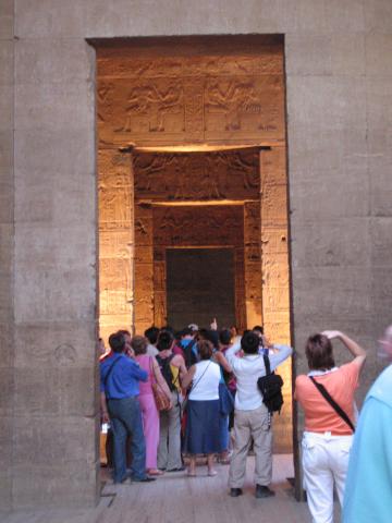 image Interior del Templo de Isis, Philae, Egipto