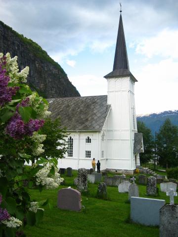 image Iglesia de Solvorn, Noruega