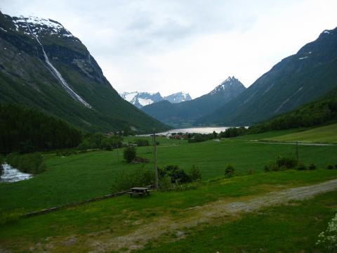 image Aldea de Oye, junto al Nabofjord, Noruega