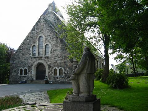 image Iglesia de Aalesund, Noruega