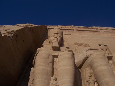 image Detalle de los colosos de Abu Simbel, Egipto