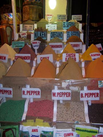 image Especias en el Mercado de Asuán, Egipto
