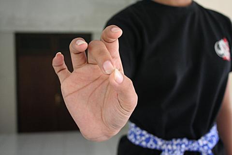 image Postura de manos de baile javanés, Java, Indonesia