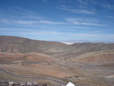 image Bajada a Salinas Grandes, Jujuy, Argentina