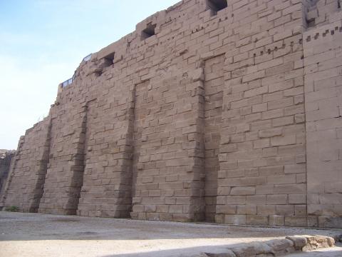 image Muro del Templo de Karnak, Egipto