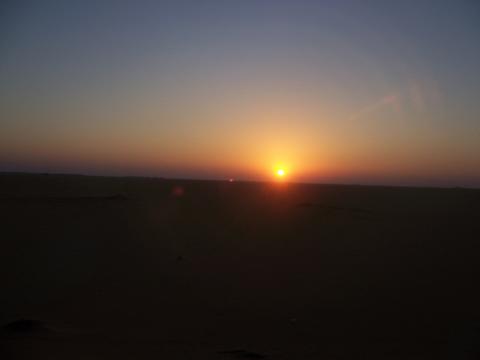image Amanecer en el desierto, Egipto