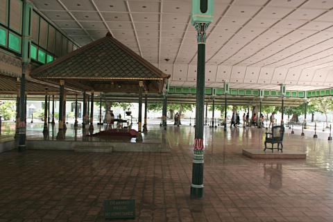 image Sala de audiencias, Palacio Kraton de Jogyakarta, Indonesia