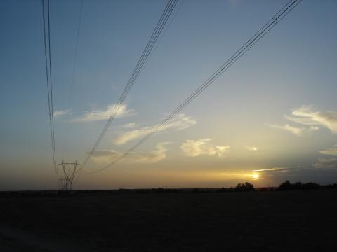 image Torre de alta tensión en la comarca de Sayago, Zamora