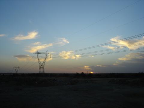 image Torre de alta tensión en la comarca de Sayago, Zamora
