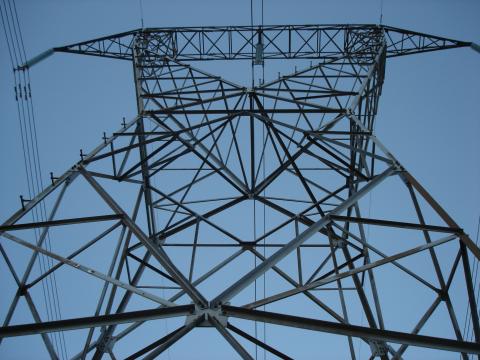 image Torre de alta tensión en la comarca de Sayago, Zamora